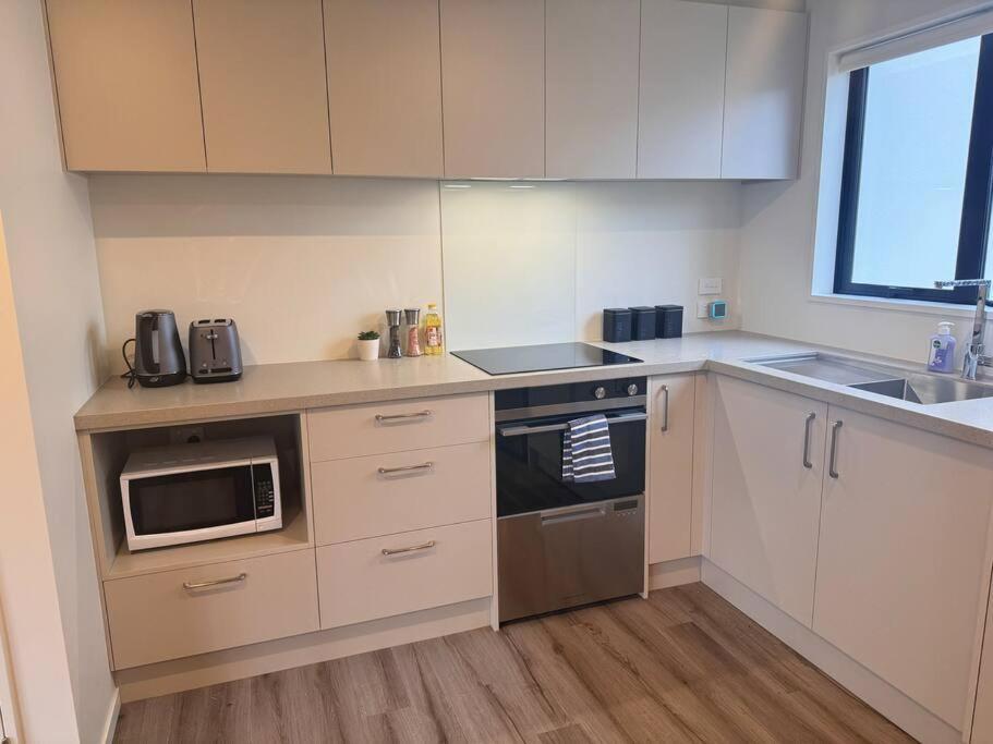Cbd Luxury Parkside Living 2 Bedroom With Parking Christchurch Eksteriør billede