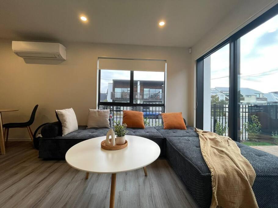 Cbd Luxury Parkside Living 2 Bedroom With Parking Christchurch Eksteriør billede