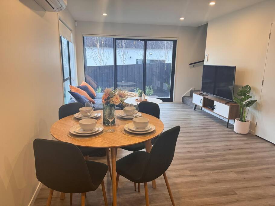 Cbd Luxury Parkside Living 2 Bedroom With Parking Christchurch Eksteriør billede