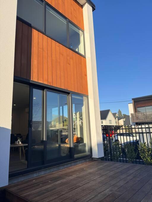 Cbd Luxury Parkside Living 2 Bedroom With Parking Christchurch Eksteriør billede