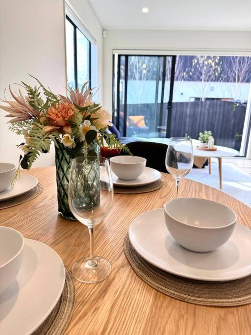Cbd Luxury Parkside Living 2 Bedroom With Parking Christchurch Eksteriør billede